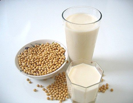 Соєве молоко дуже шкідливе для зубів